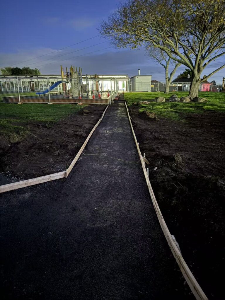 New asphalt footpath at East Tamaki Primary School, Ōtara